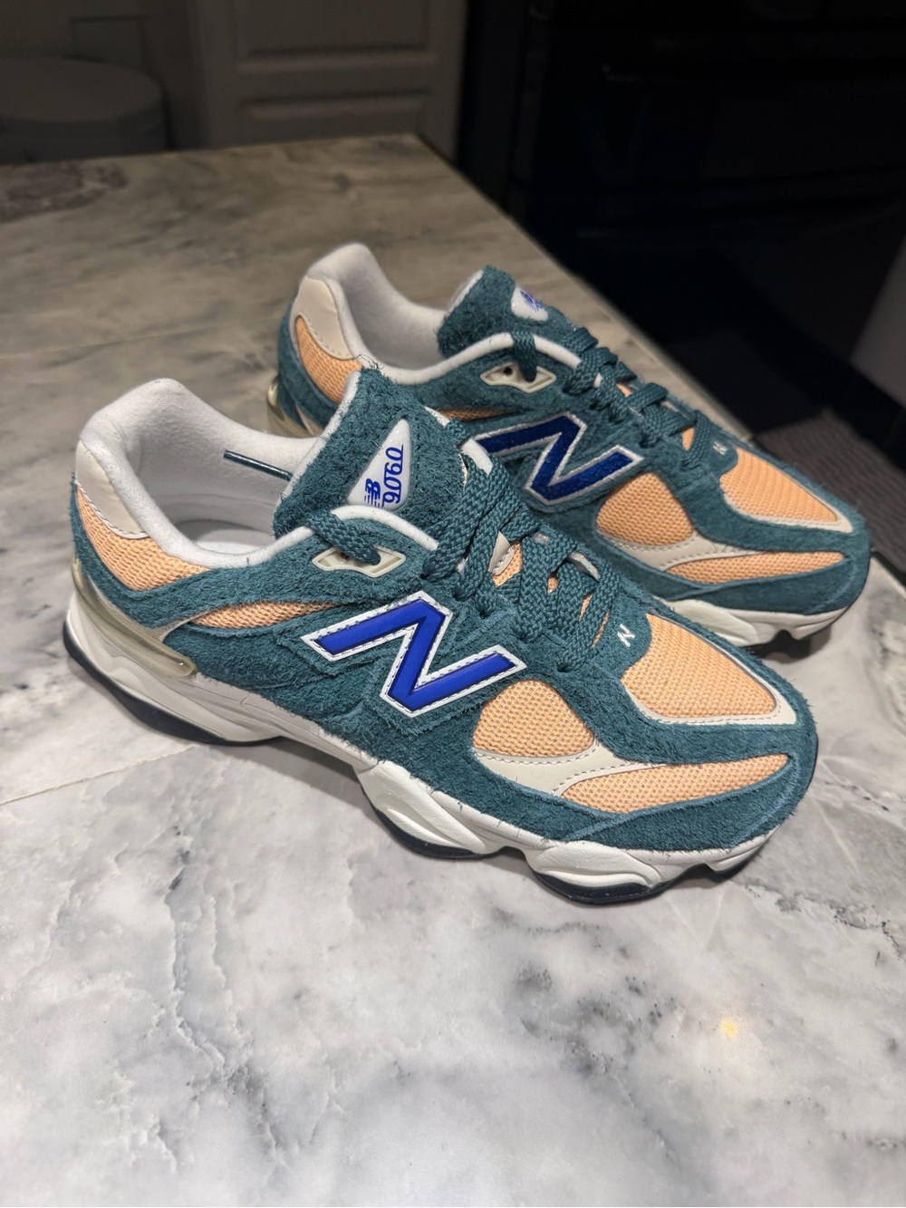 New Balance Teal & Peach Chunky Runner Sneakers 9060 (no box) - Picture 2 of 9